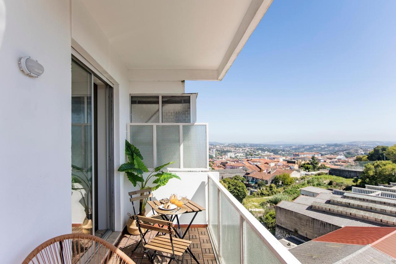 Elegant Studio W/ Ac & Balcony By Lovelystay OOporto Exterior foto