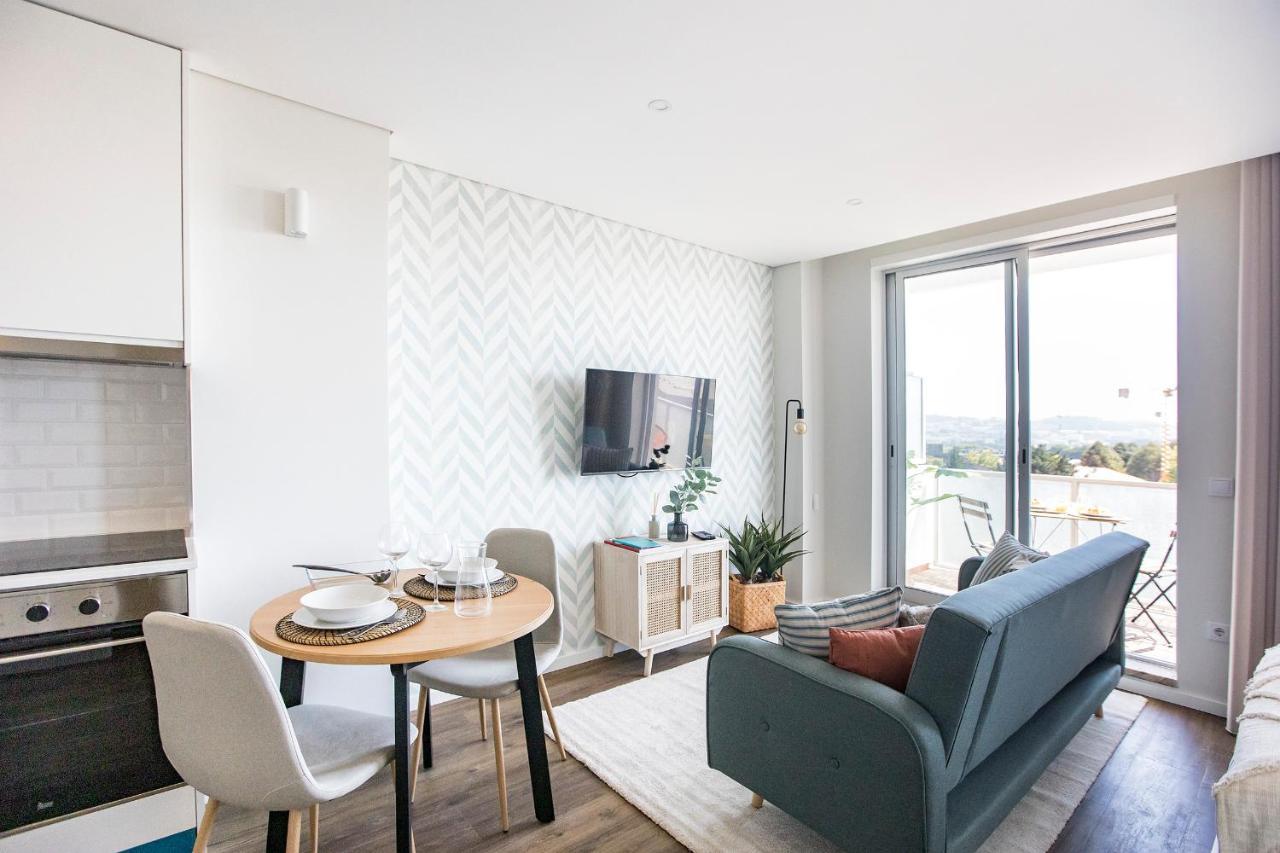 Elegant Studio W/ Ac & Balcony By Lovelystay OOporto Exterior foto