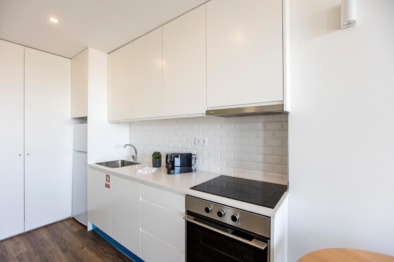 Elegant Studio W/ Ac & Balcony By Lovelystay OOporto Exterior foto